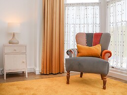 11 Cove View Apartments