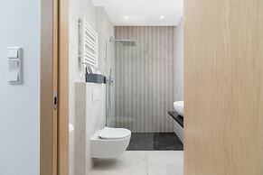 Kraków Rakowicka by Renters Prestige