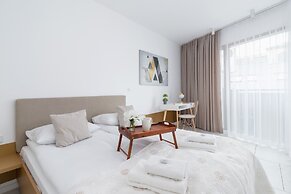 Kraków Rakowicka by Renters Prestige