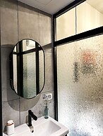 Levinski Market Hotel