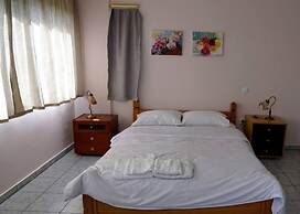 Lovely Modern Studio in Romanos Patras, Greece