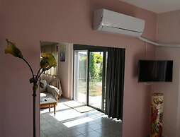 Lovely Modern Studio in Romanos Patras, Greece