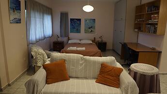 Lovely Modern Studio in Romanos Patras, Greece