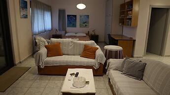 Lovely Modern Studio in Romanos Patras, Greece