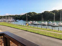 Yacht Haven View