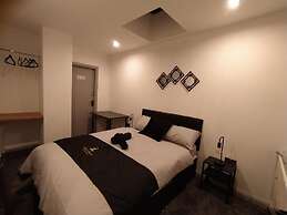 Black Pearl Luxury Apartments