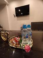 Black Pearl Luxury Apartments