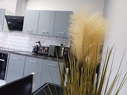 Black Pearl Luxury Apartments