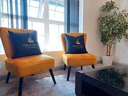 Black Pearl Luxury Apartments