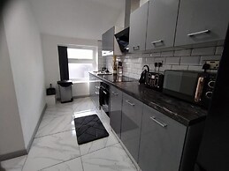 Black Pearl Luxury Apartments