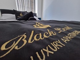 Black Pearl Luxury Apartments