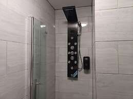 Black Pearl Luxury Apartments