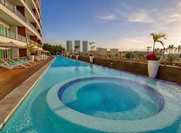 CONDO D12 BY TRVL2HM