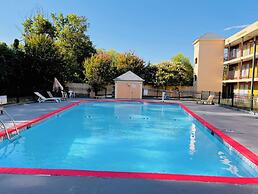 Ashland Studio Inn By OYO Richmond North near Kings Dominion