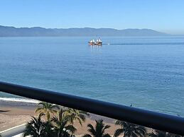 CONDO 171H BY TRVL2HM