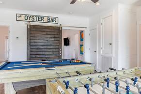 Destin Oasis by Avantstay Outdoor Kitchen, Game Room & Pool!