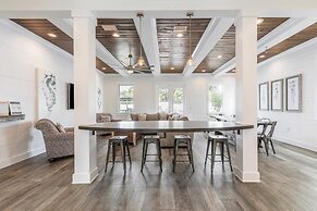 Destin Oasis by Avantstay Outdoor Kitchen, Game Room & Pool!