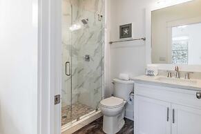 Destin Oasis by Avantstay Outdoor Kitchen, Game Room & Pool!