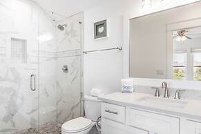 Destin Oasis by Avantstay Outdoor Kitchen, Game Room & Pool!