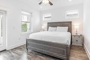 Destin Oasis by Avantstay Outdoor Kitchen, Game Room & Pool!