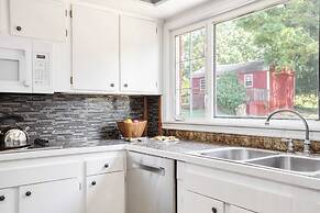 Ridge Valley by Avantstay Upscale Asheville Escape w/ Pool