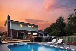 Ridge Valley by Avantstay Upscale Asheville Escape w/ Pool