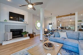 Magnolia Charms by Avantstay 2 Mins TO Beach Pet Friendly, BBQ & Balco