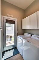 Magnolia Charms by Avantstay 2 Mins TO Beach Pet Friendly, BBQ & Balco