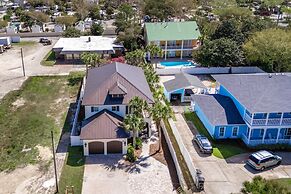 Seas To Tango by Avantstay 2 Mins to Beach!