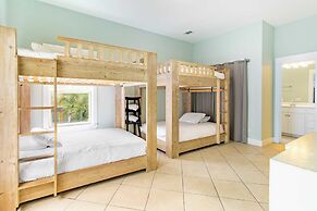 Gulfside Oasis by Avantstay Steps to Beach w/ Bbq, Pool & Video Arcade