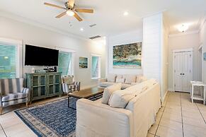 Gulfside Oasis by Avantstay Steps to Beach w/ Bbq, Pool & Video Arcade