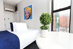 Maverick Suites at 400 Columbus Ave