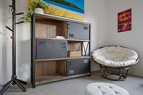 Groovy Apt Close to Onehunga Mall Centre