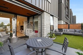 Groovy Apt Close to Onehunga Mall Centre