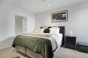 Groovy Apt Close to Onehunga Mall Centre