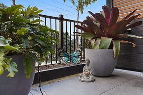 Groovy Apt Close to Onehunga Mall Centre