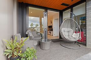 Groovy Apt Close to Onehunga Mall Centre