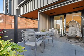 Groovy Apt Close to Onehunga Mall Centre