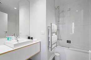 Groovy Apt Close to Onehunga Mall Centre