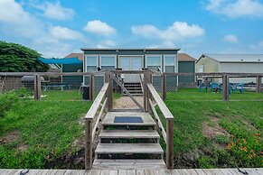 Wine Down on the Bay