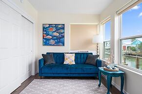 Wine Down on the Bay