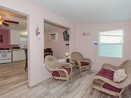 St. Charles Bay Cottage #7- Big Devil