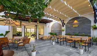 Le Cap Hotel & Apartment