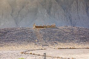 Pura Eco Retreat Jebel Hafit Desert Park