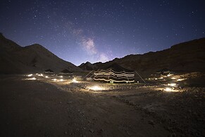 Pura Eco Retreat Jebel Hafit Desert Park