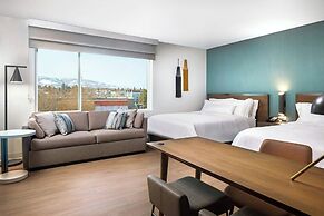 Element Reno Experience District