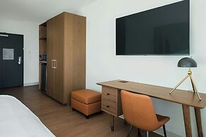 Element Reno Experience District