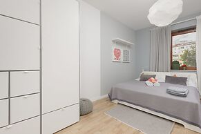 Apartment Warsaw Woronicza by Renters
