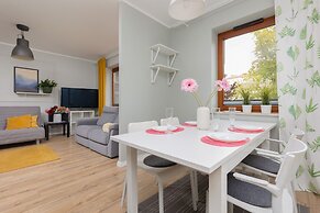 Apartment Warsaw Woronicza by Renters