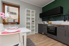 Apartment Warsaw Woronicza by Renters